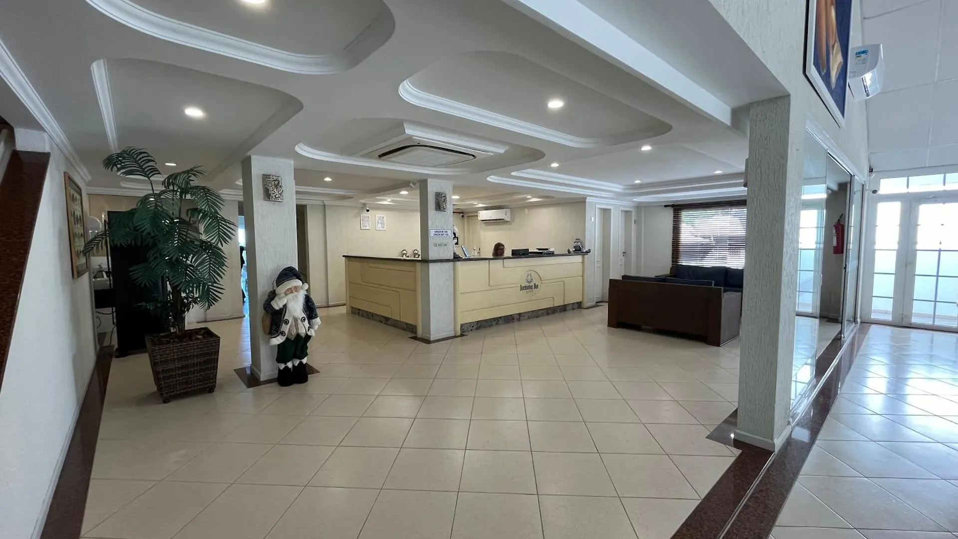 Bombinhas Blue Suites