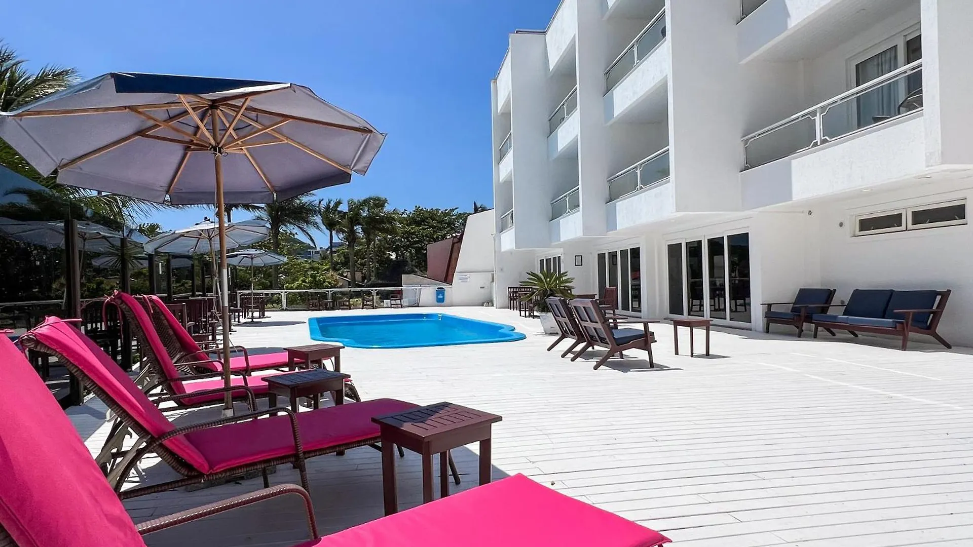 Bombinhas Blue Suites 3*,